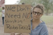 梦见游泳特斯拉在得州奥斯汀遭遇抗议活动：反对马斯克Robotaxi计划
